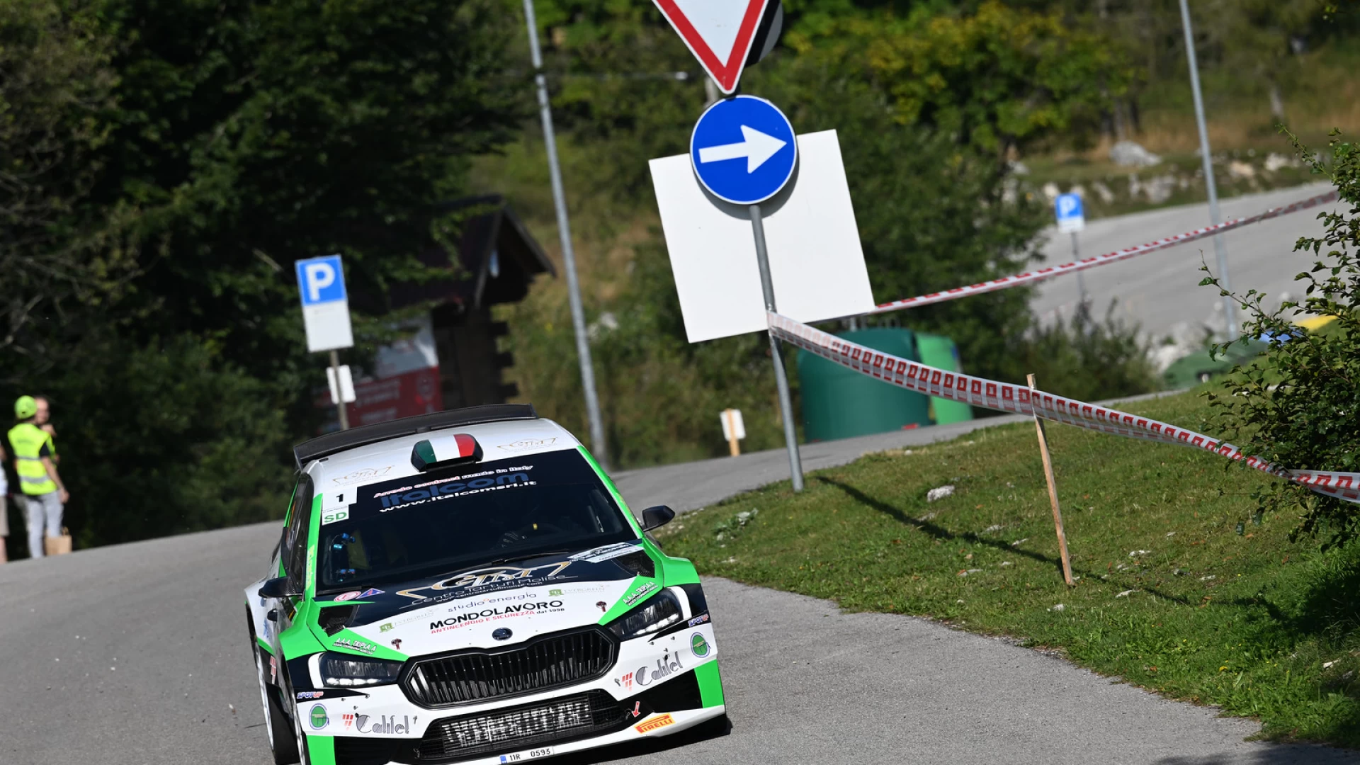 Trofeo Italiano Rally, Giuseppe Testa domina in Friuli: quattro speciali e la classifica al Rally di Piancavallo.